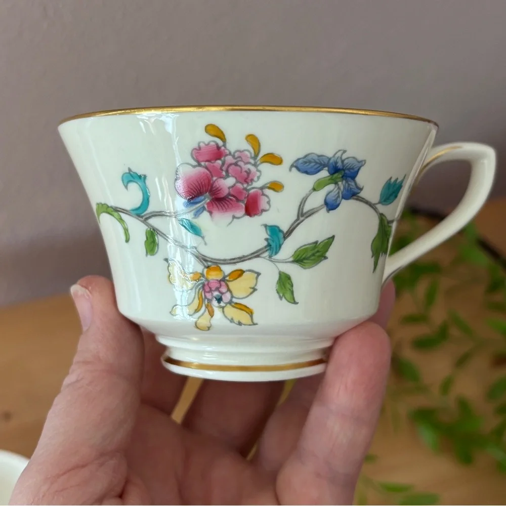 Royal Worcester Floral Tea Cups with Gold Trim Hampton Court Vintage Set of 2